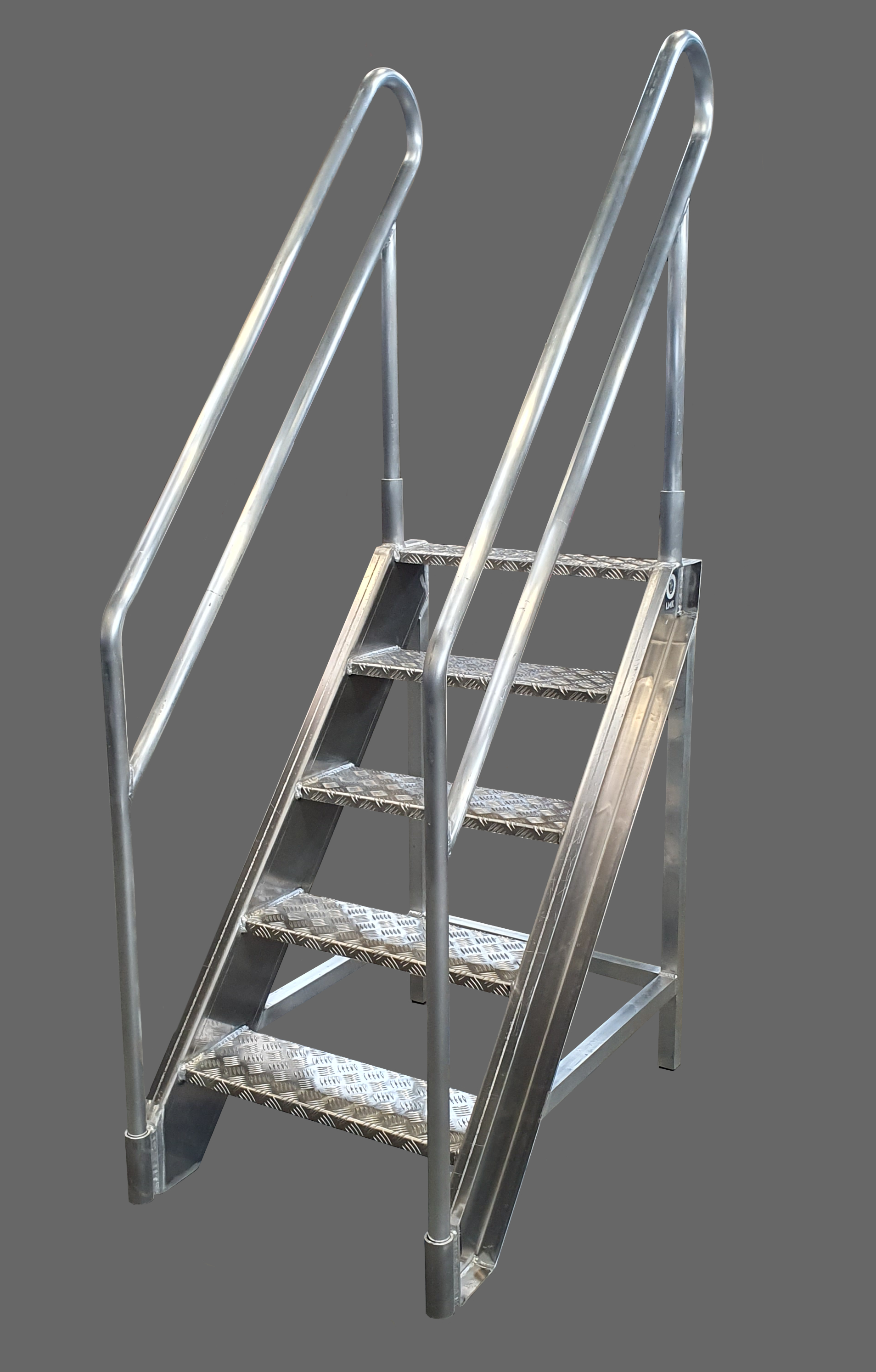 Bulwark ladder with legs